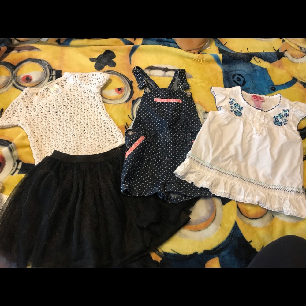 Girls clothe